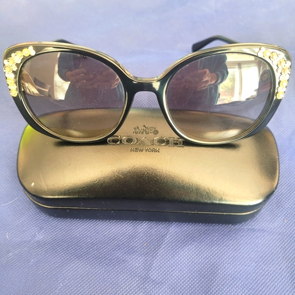EUC Coach Sunglasses With Case And Cloth - Picture 1 of 13